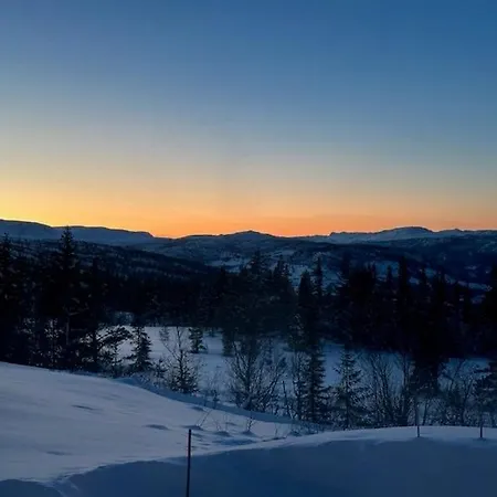 Orrelie By Norgesbooking - With A Lovely View 펜션 알